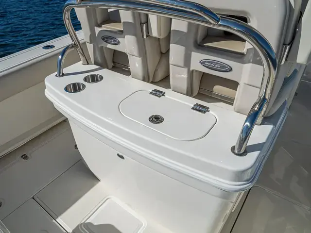 Boston Whaler 250 Outrage