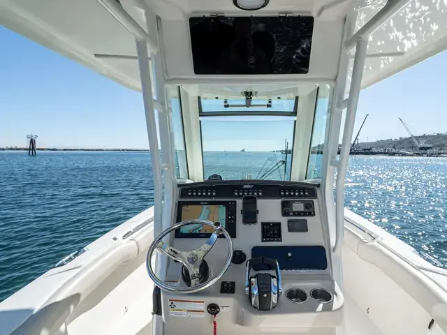 Boston Whaler 250 Outrage