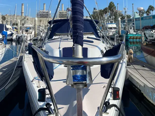 Catalina 350 MkII