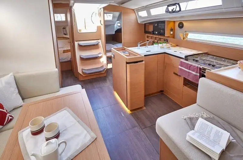 2024 Jeanneau sun odyssey 410