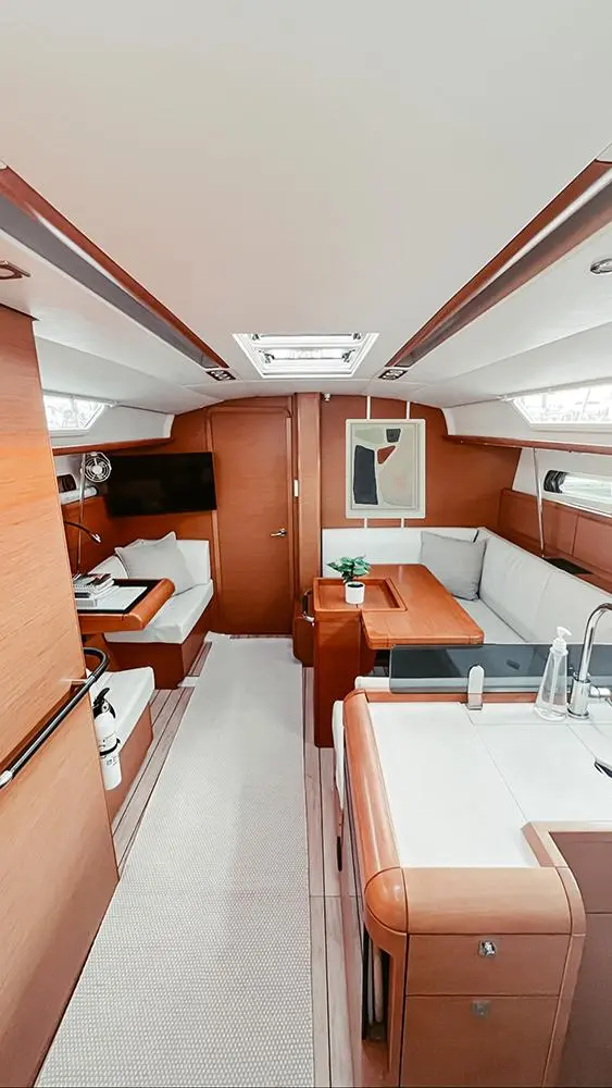 2011 Jeanneau sun odyssey 409