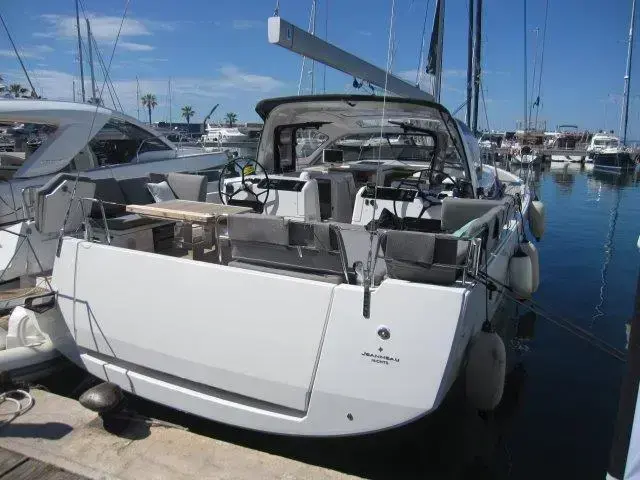 Jeanneau 55