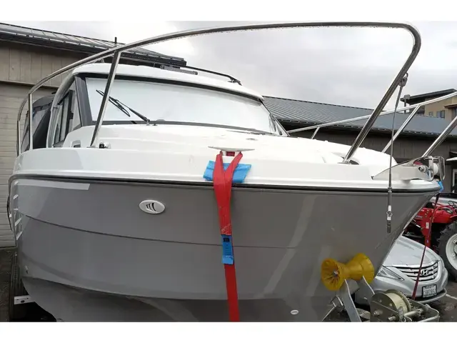 Beneteau Antares 8.8