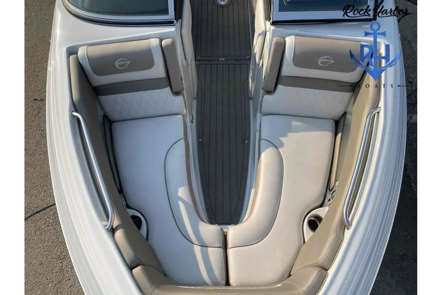 2022 Crownline 220 ss surf