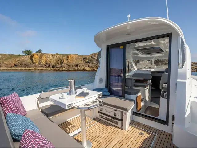 Beneteau Antares 8 V2 Cruising