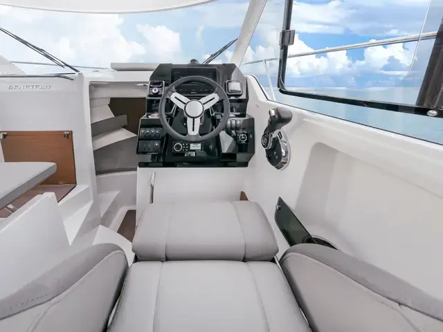 Beneteau Antares 8 V2 Cruising