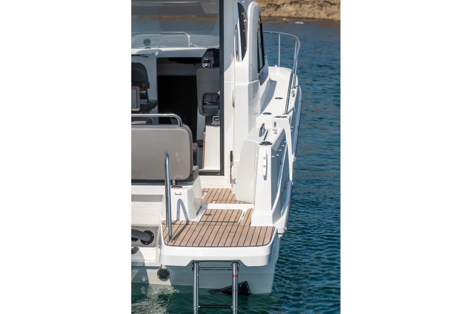 2025 Beneteau antares 8 v2 cruising