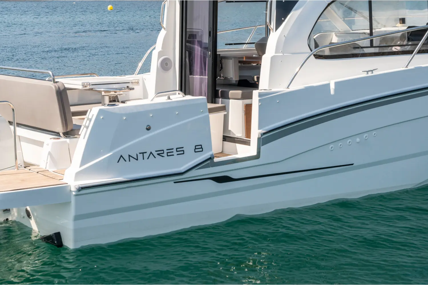 2025 Beneteau antares 8 v2 cruising