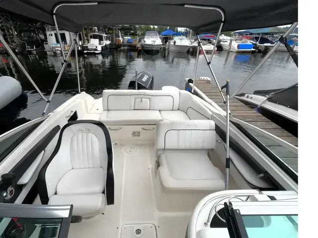 Sea Ray Sundeck 240