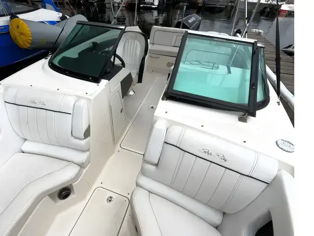 Sea Ray Sundeck 240