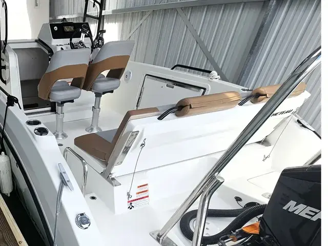 Beneteau Flyer 7 Spacedeck