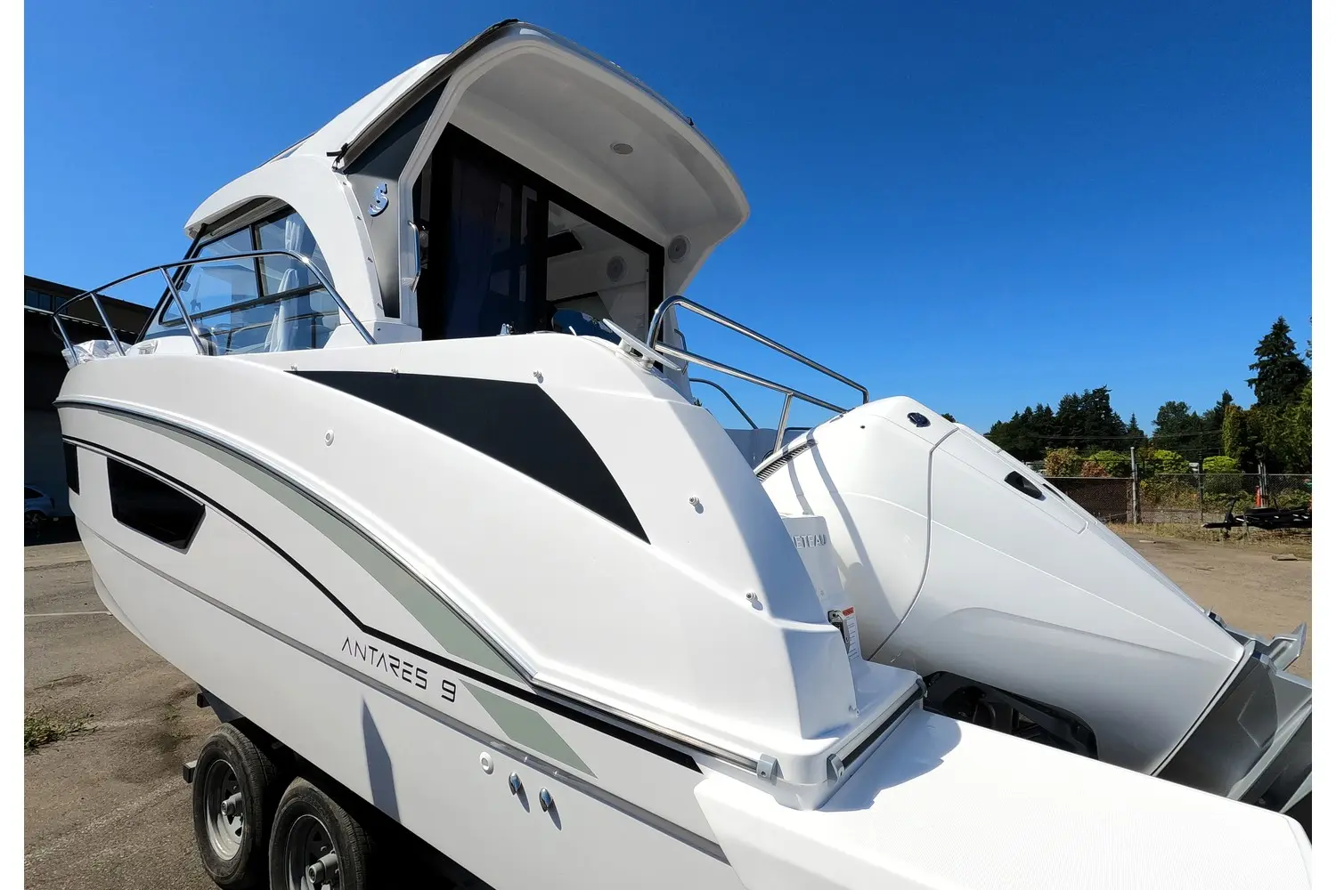 2025 Beneteau antares 9