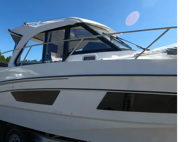 Beneteau Antares 9