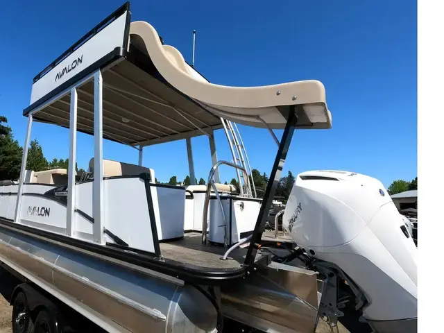 Avalon Catalina Entertainer Funship