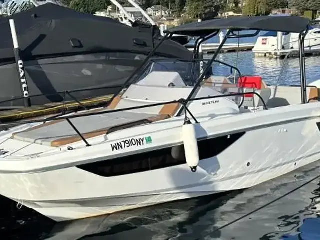 Beneteau Flyer 8 Sundeck