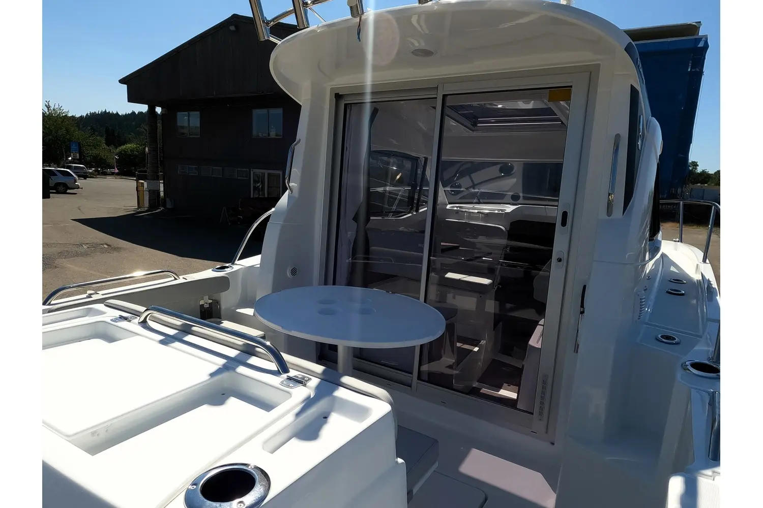 2024 Beneteau antares 7 fishing