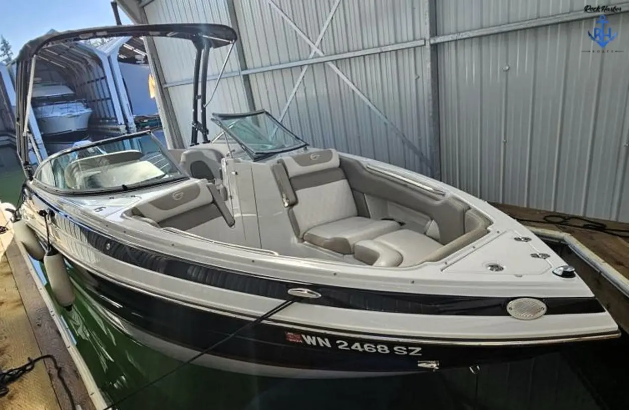 2022 Crownline 260ss