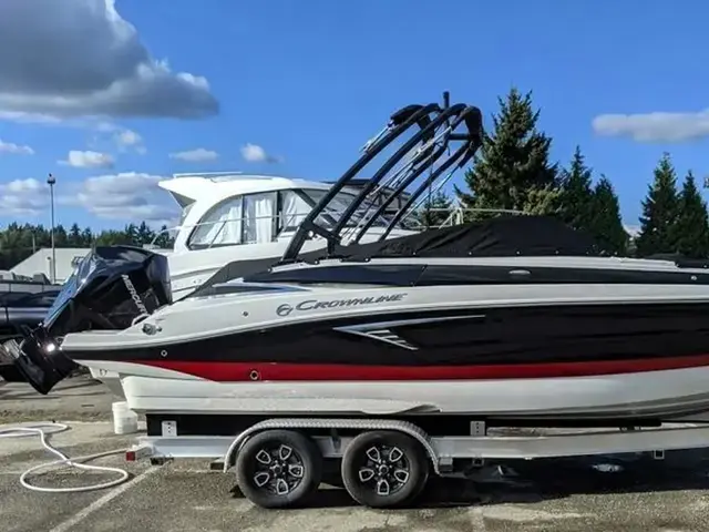 Crownline 260SS