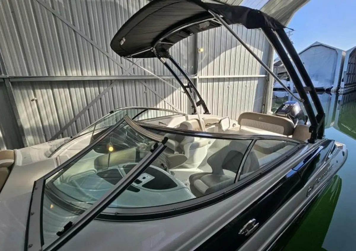 2022 Crownline 260ss