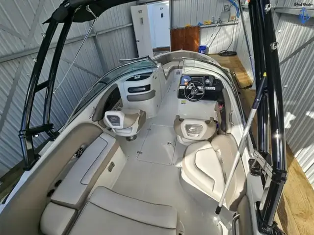 Crownline 260SS