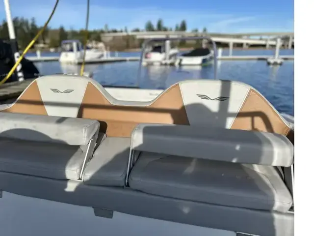 Beneteau Flyer 8 Sundeck