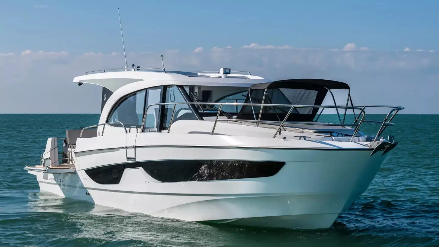 2025 Beneteau antares 11 coupe