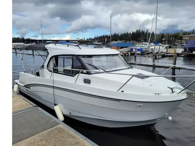 Beneteau Antares 8