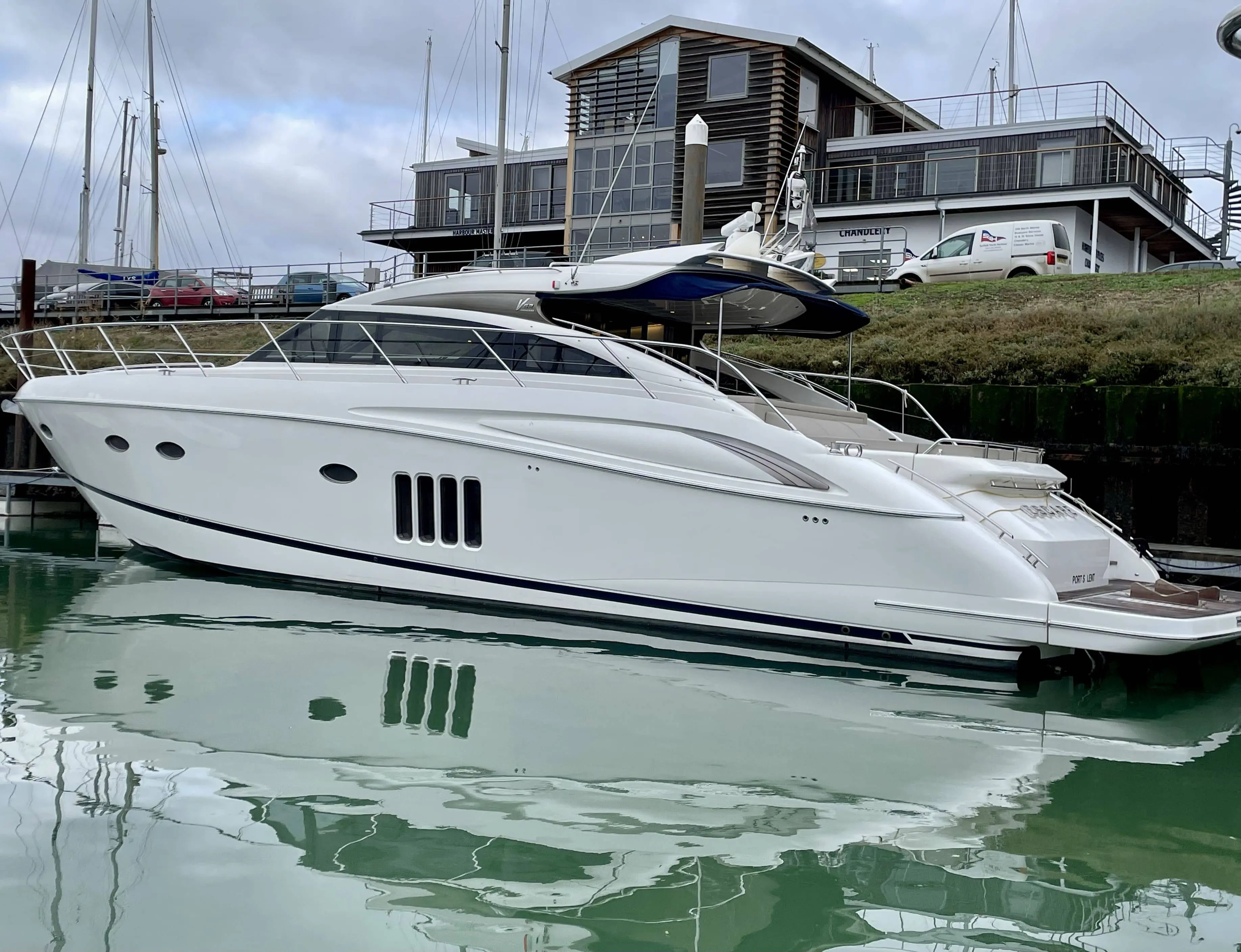 2010 Princess v62