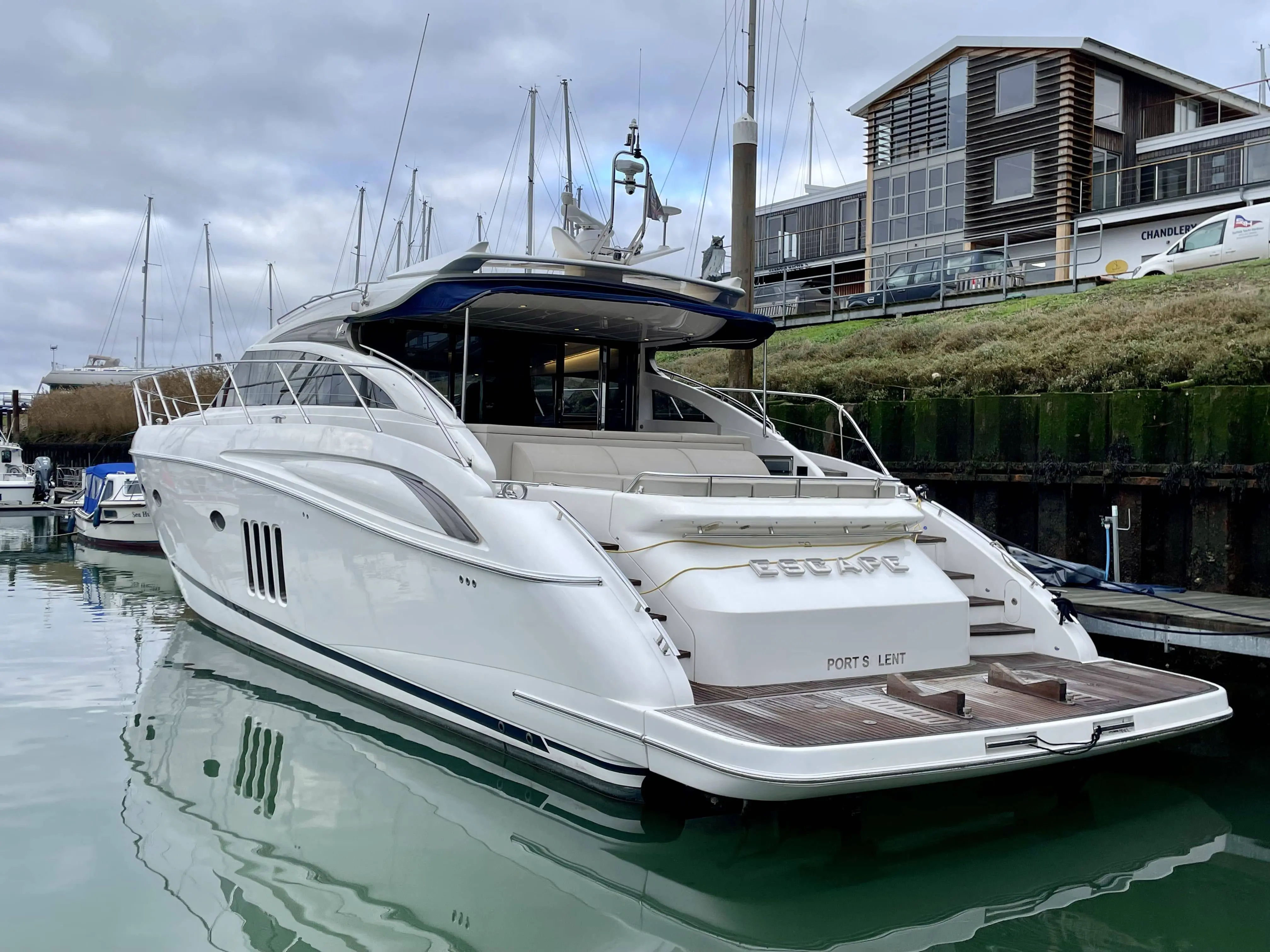 2010 Princess v62