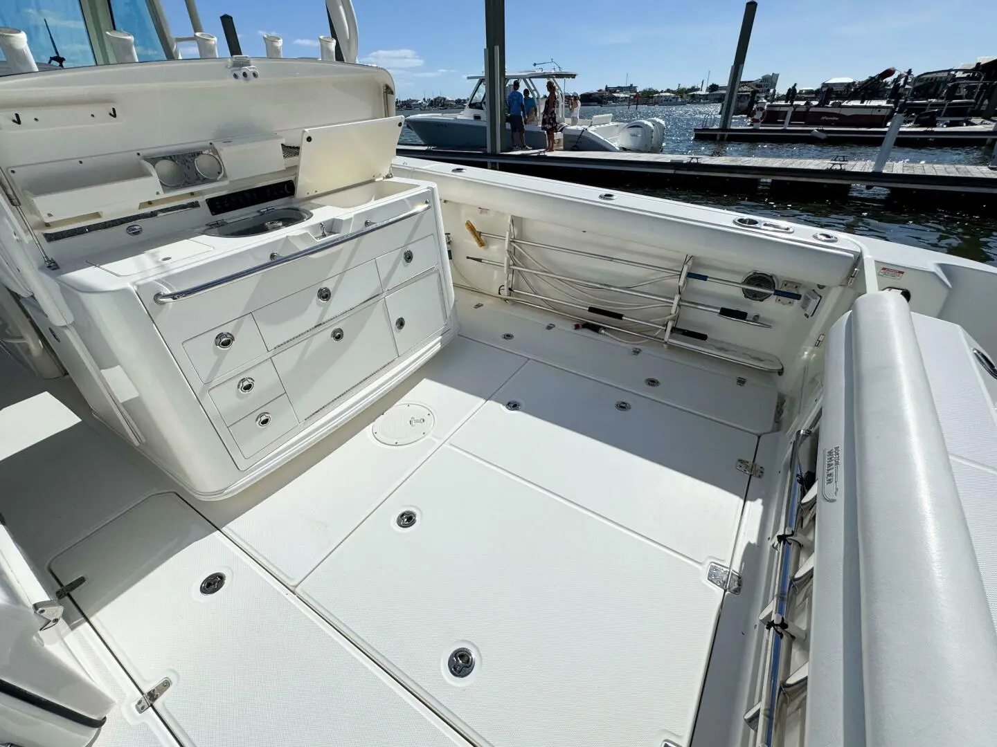 2015 Boston Whaler 350 outrage