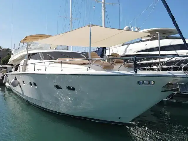 Ferretti Yachts 80