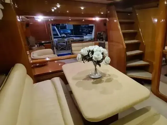 Ferretti Yachts 80