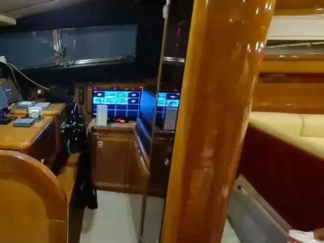 Ferretti Yachts 80