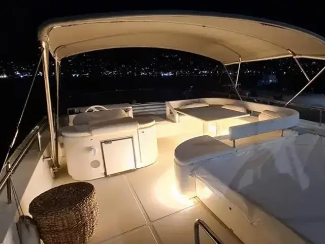 Ferretti Yachts 80