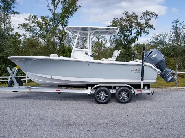 Sea Hunt Ultra 219