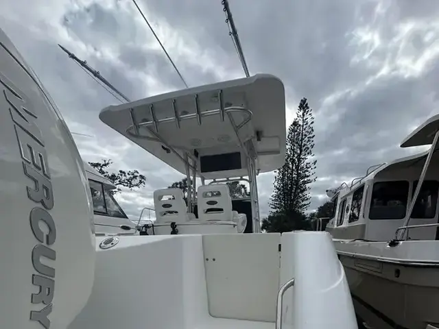 Boston Whaler 320 Outrage