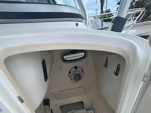 Boston Whaler 320 Outrage