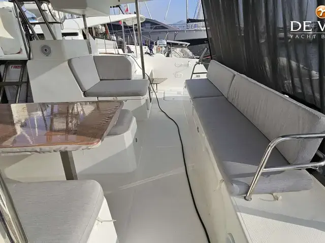 Fountaine Pajot Astrea 42