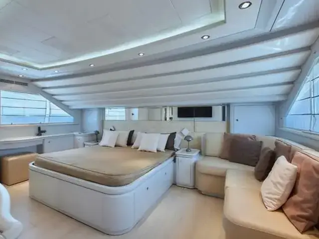 Ferretti Yachts CAMARIK