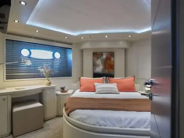 Ferretti Yachts CAMARIK