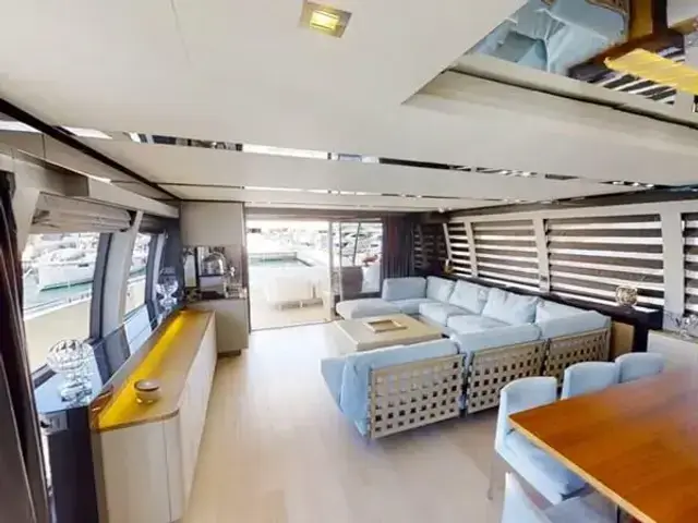 Ferretti Yachts 960