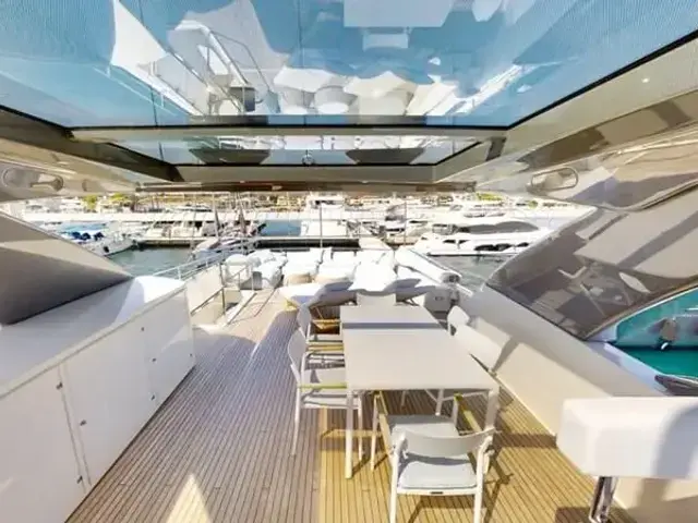 Ferretti Yachts 960