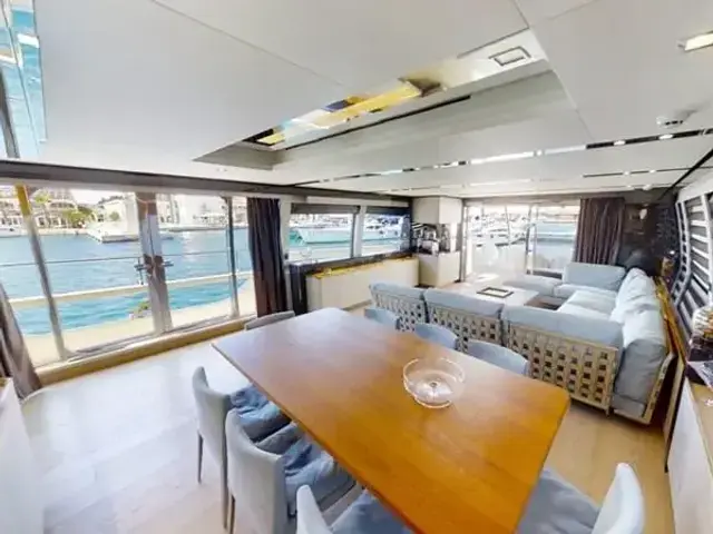 Ferretti Yachts 960