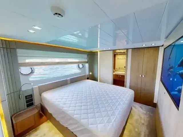 Ferretti Yachts 960