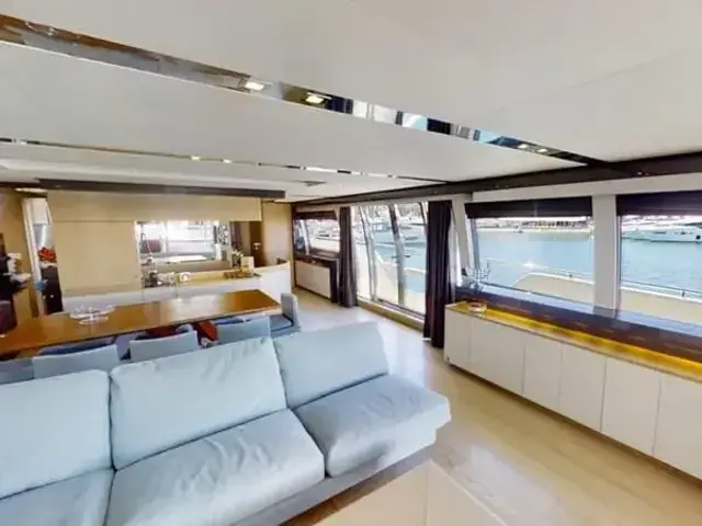 Ferretti Yachts 960