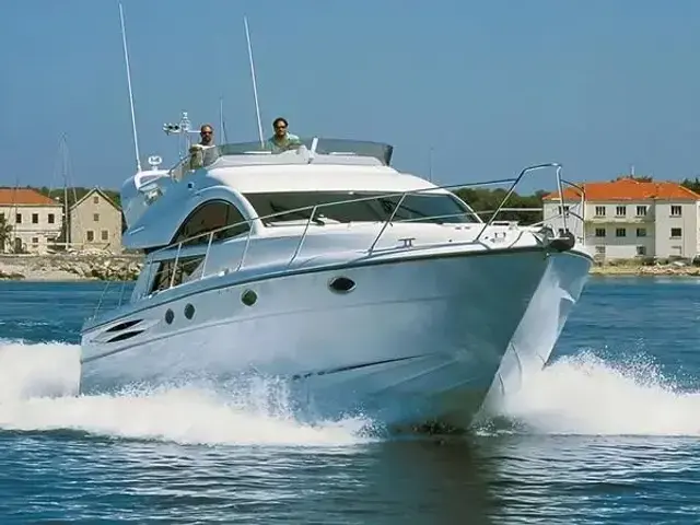 Fairline LUNA IV