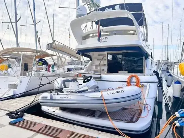 Fairline LUNA IV