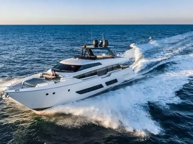 Ferretti Yachts 850