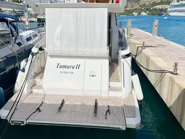 Azimut TAMARA II