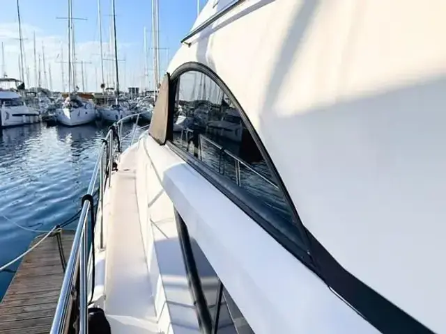 Fairline LUNA IV